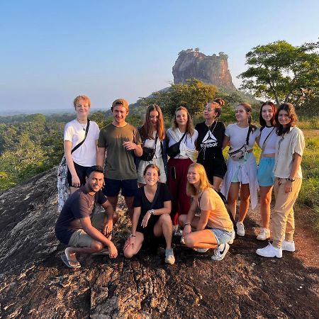 Sigiriya Village Home Stay Buitenkant foto